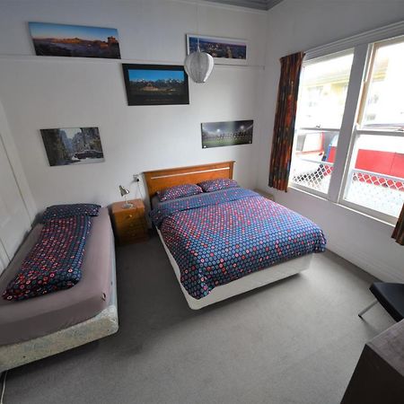 Хостел Funky Green Voyager Backpackers Роторуа Экстерьер фото